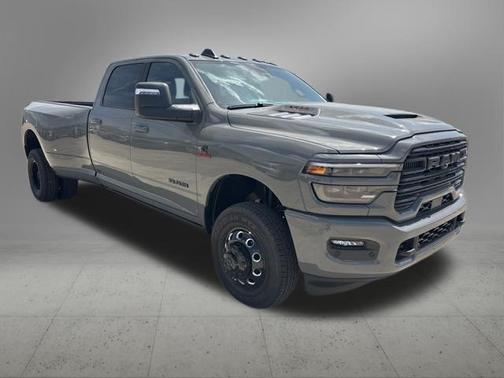 2026 RAM 3500 Laramie Crew Cab 4x4 8' Box
