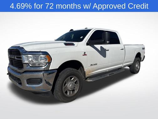 2020 RAM 2500 Big Horn Crew Cab 4X4 8' Box