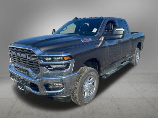 2026 RAM 2500 Tradesman Crew Cab 4x4 6'4' Box