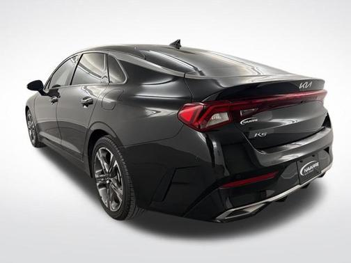 2022 Kia K5 EX