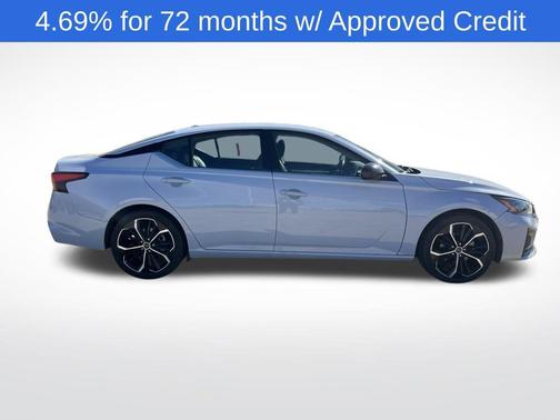 2023 Nissan Altima SR FWD