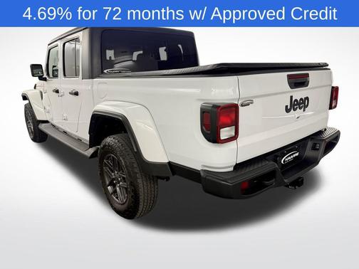 2024 Jeep Gladiator Sport S