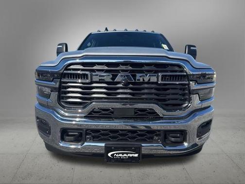 2026 RAM 2500 Tradesman Crew Cab 4x4 6'4' Box