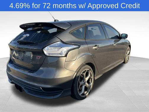 2017 Ford Focus ST ST