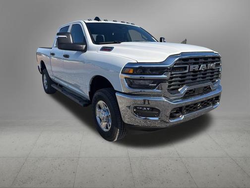 2026 RAM 2500 Tradesman Crew Cab 4x4 6'4' Box