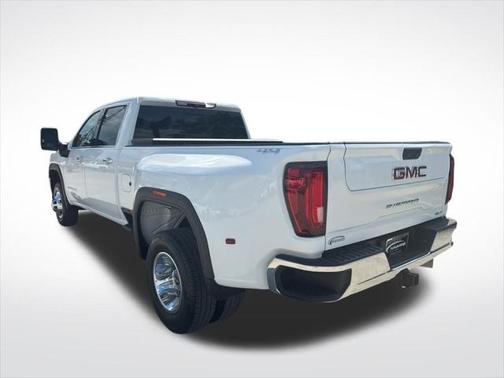 2022 GMC Sierra 3500 SLT
