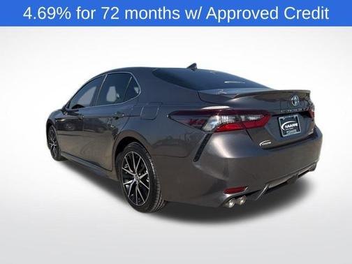 2022 Toyota Camry SE