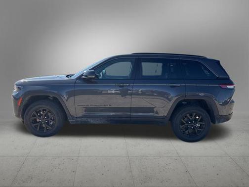 2026 Jeep Grand Cherokee Altitude