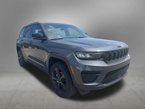 2025 Jeep Grand Cherokee Altitude