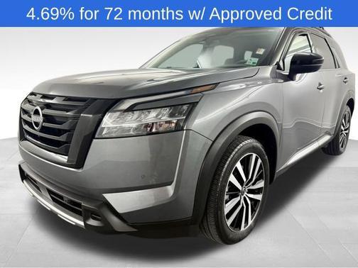 2023 Nissan Pathfinder Platinum