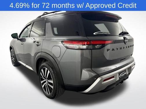 2023 Nissan Pathfinder Platinum 4WD