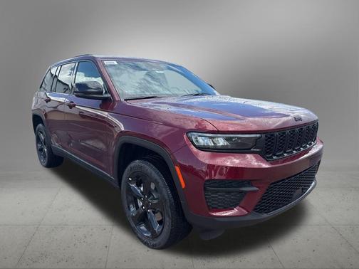 2025 Jeep Grand Cherokee Altitude