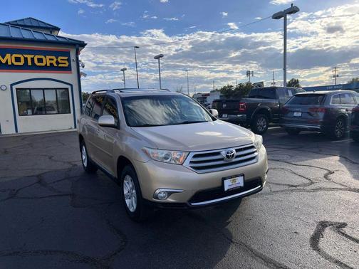 2011 Toyota Highlander SE