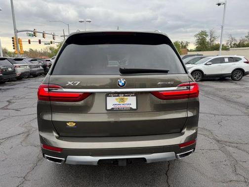 Green 2020 BMW X7 xDrive40i