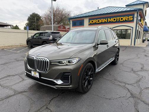 Green 2020 BMW X7 xDrive40i