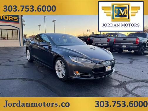 2015 Tesla Model S 90D