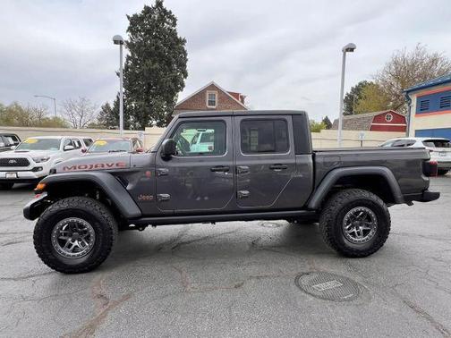 Gray 2021 Jeep Gladiator Mojave