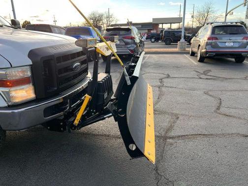 White 2008 Ford F-250 XL