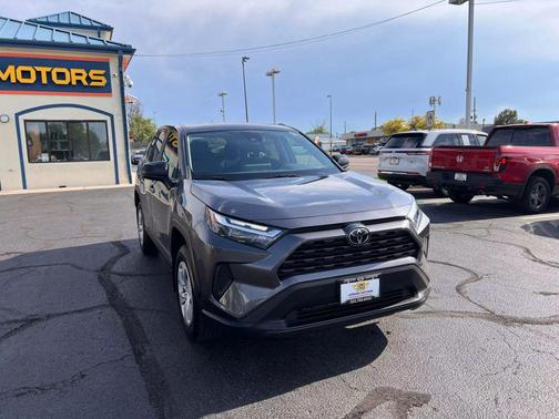2023 Toyota RAV4 LE