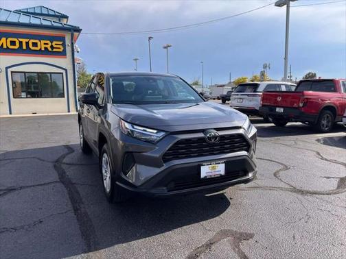 2023 Toyota RAV4 LE