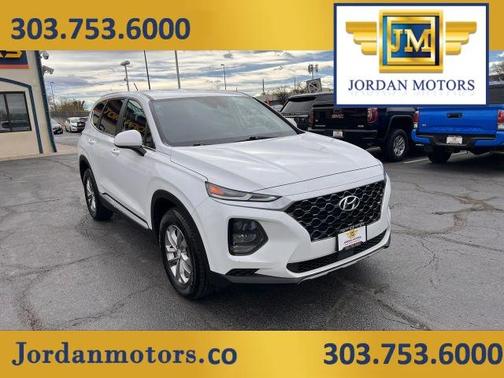 White 2019 Hyundai SANTA FE 2.4 SE