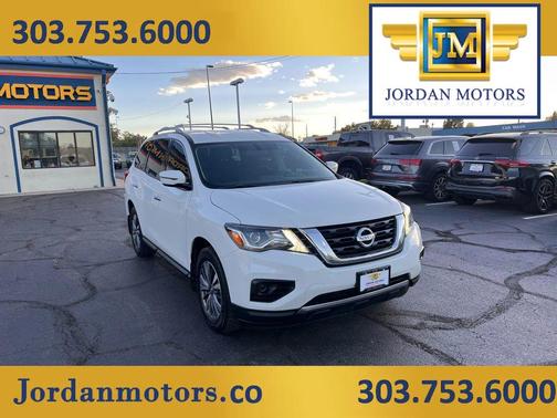 2017 Nissan Pathfinder S