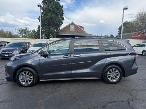 Gray 2025 Toyota Sienna XLE