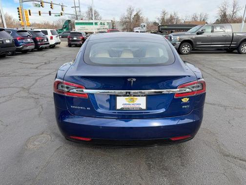 2017 Tesla Model S 75D