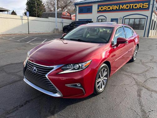 2016 Lexus ES 300h Base