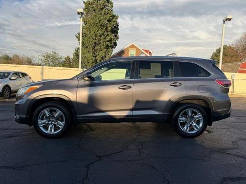 Gray 2016 Toyota Highlander Limited