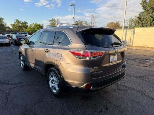 Gray 2016 Toyota Highlander Limited