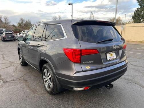 Gray 2016 Honda Pilot EX-L