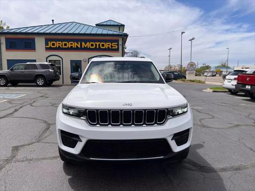 2023 Jeep Grand Cherokee Laredo