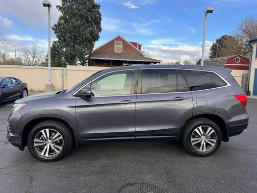 Gray 2016 Honda Pilot EX-L