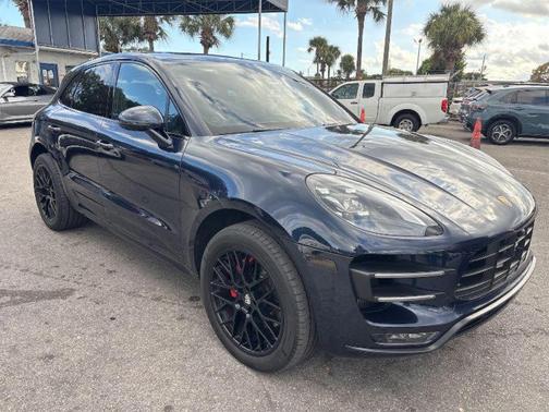 2017 Porsche Macan Turbo
