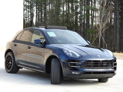 2017 Porsche Macan Turbo