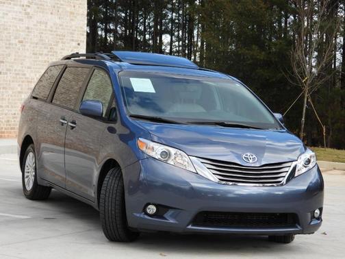 2017 Toyota Sienna Limited Premium