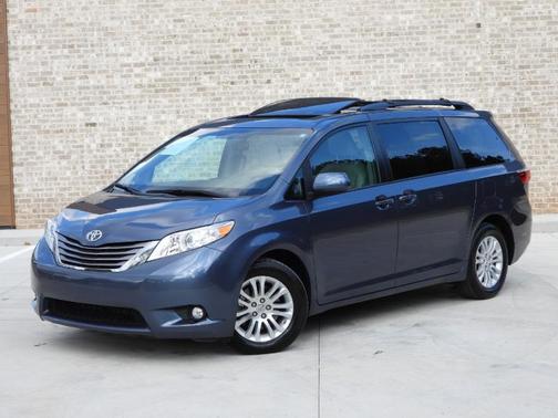 2017 Toyota Sienna Limited Premium