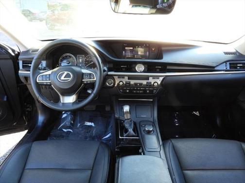 2017 Lexus ES 350 Base