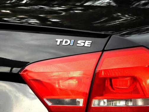 2014 Volkswagen Passat 2.0L TDI DSG SE w/Sunroof
