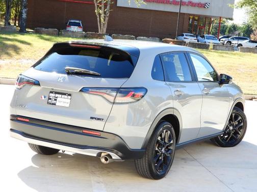 2023 Honda HR-V 2WD Sport