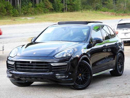 2016 Porsche Cayenne GTS