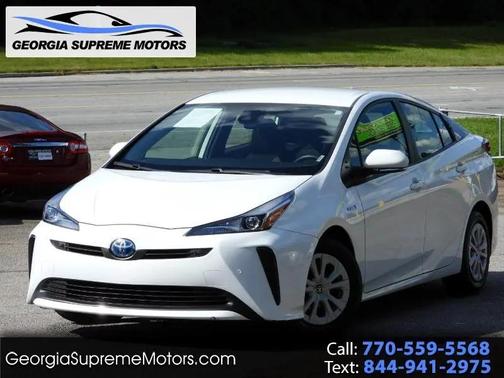 2021 Toyota Prius LE
