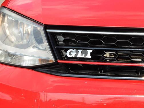 2016 Volkswagen Jetta 2.0T GLI SE