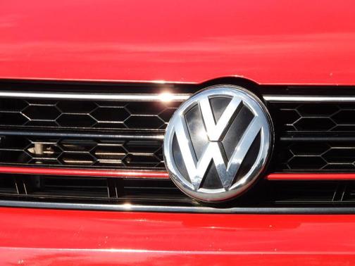2016 Volkswagen Jetta 2.0T GLI SE