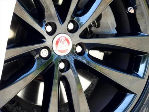 2017 Jaguar XE 25t Prestige