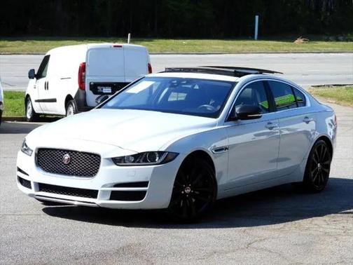 2017 Jaguar XE 25t Prestige