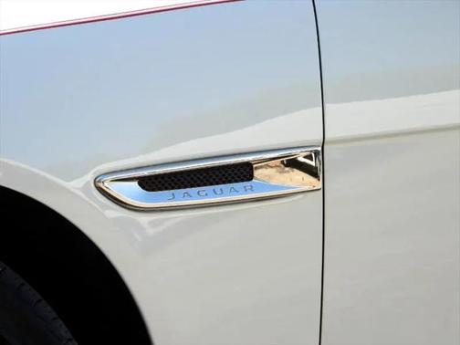 2017 Jaguar XE 25t Prestige