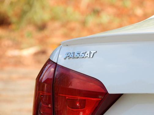 2013 Volkswagen Passat 2.5 SE