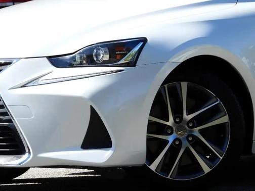 2018 Lexus IS 300 Base